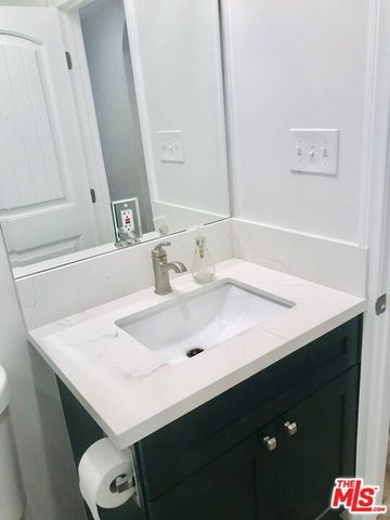 304 W Hillcrest Boulevard, Inglewood, CA 90301