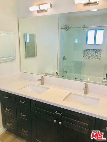 304 W Hillcrest Boulevard, Inglewood, CA 90301