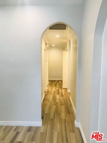 304 W Hillcrest Boulevard, Inglewood, CA 90301