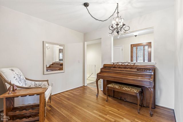 38370 Willowmere St Street, Harrison Twp, MI 48045