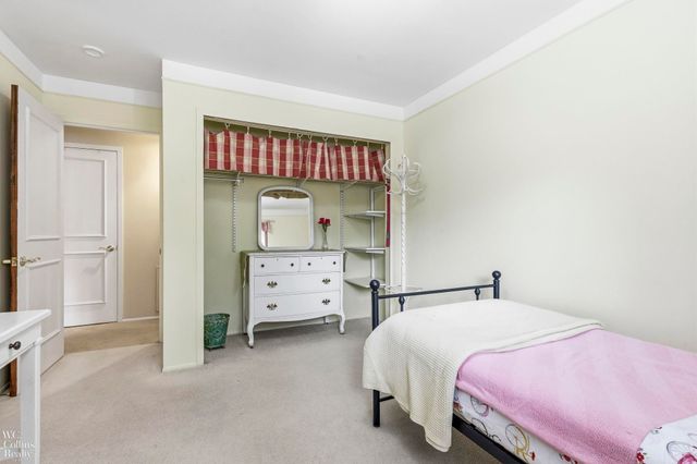 38370 Willowmere St Street, Harrison Twp, MI 48045