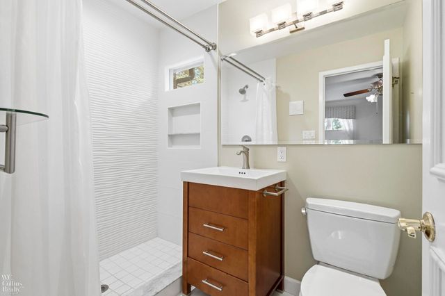 38370 Willowmere St Street, Harrison Twp, MI 48045