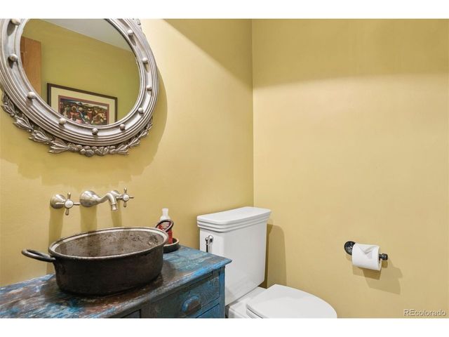 8126 S Glencoe Ct, Littleton, CO 80122