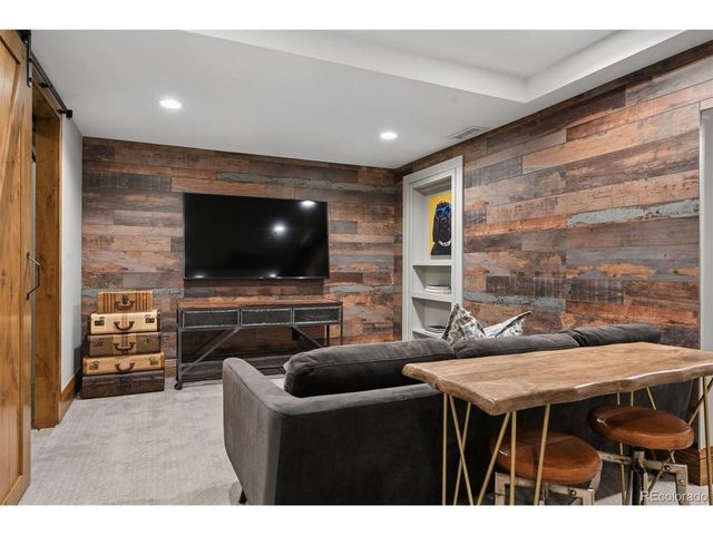 8126 S Glencoe Ct, Littleton, CO 80122