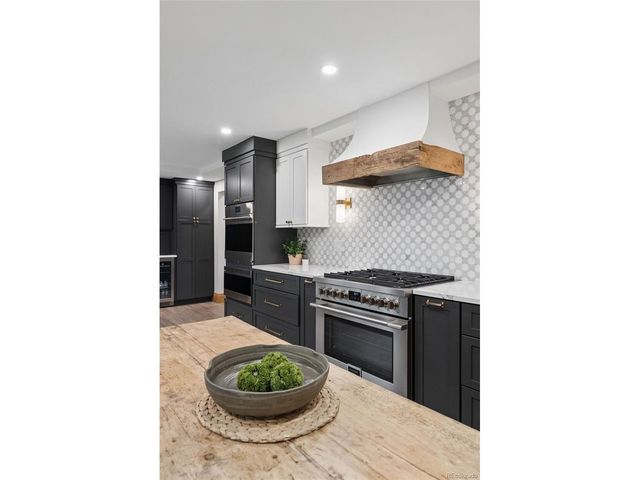 8126 S Glencoe Ct, Littleton, CO 80122