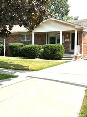 12177 Agnes Street, Southgate, MI 48195