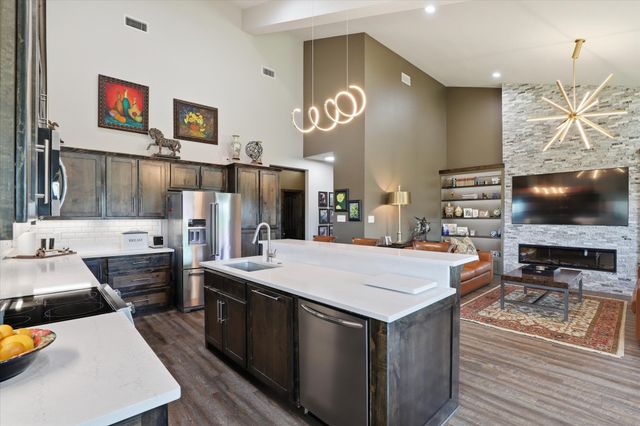 3741 E Highway 34, Ennis, TX 75119