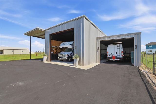 3741 E Highway 34, Ennis, TX 75119