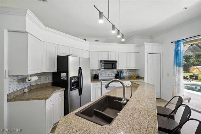 3280 25th AVE SW, Naples, FL 34117