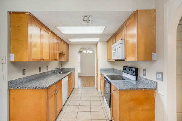 3416 Denbury Drive, Fort Worth, TX 76133