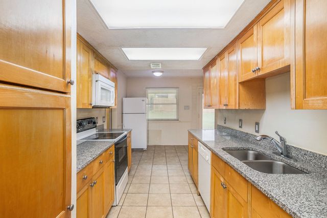 3416 Denbury Drive, Fort Worth, TX 76133