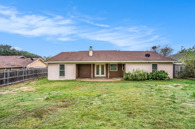 3416 Denbury Drive, Fort Worth, TX 76133