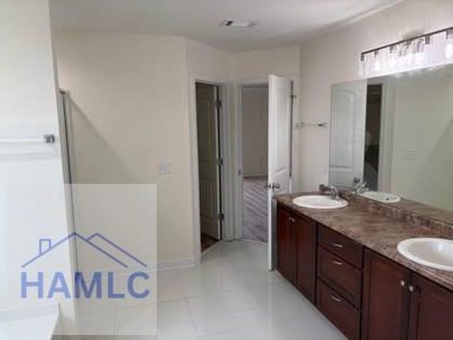 521 Wyckfield Way, Hinesville, GA 31313