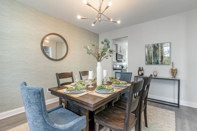 7028 Cinnamon Dr, Conway, SC 29526