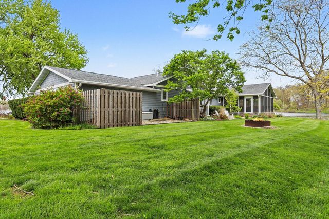 12417 Sunset Drive, Fabius Twp, MI 49093