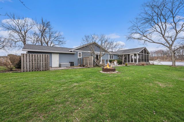 12417 Sunset Drive, Fabius Twp, MI 49093