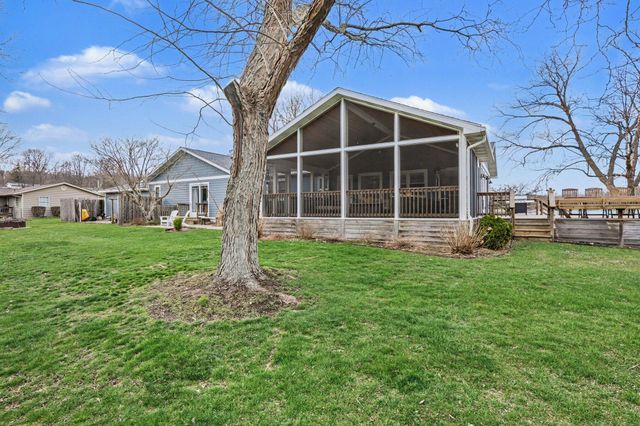 12417 Sunset Drive, Fabius Twp, MI 49093