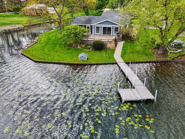 12417 Sunset Drive, Fabius Twp, MI 49093