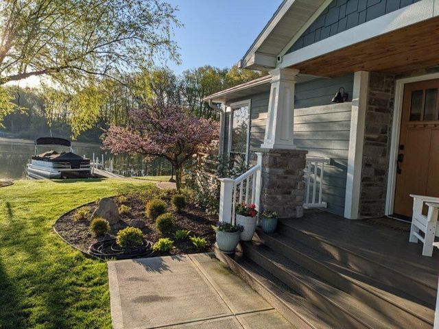 12417 Sunset Drive, Fabius Twp, MI 49093