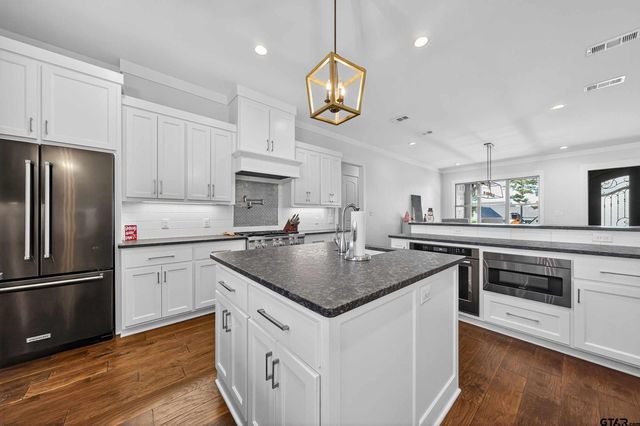 22227 Mallards Cove Ct., Bullard, TX 75757
