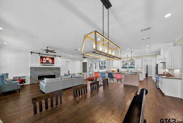 22227 Mallards Cove Ct., Bullard, TX 75757