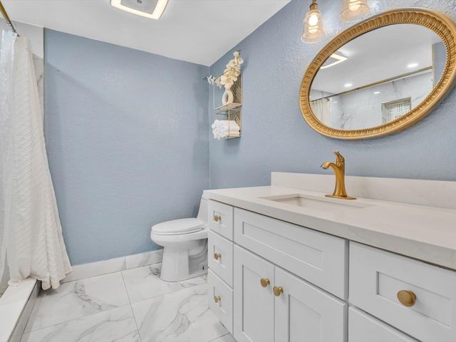 20331 NE 10th Court, Miami, FL 33179