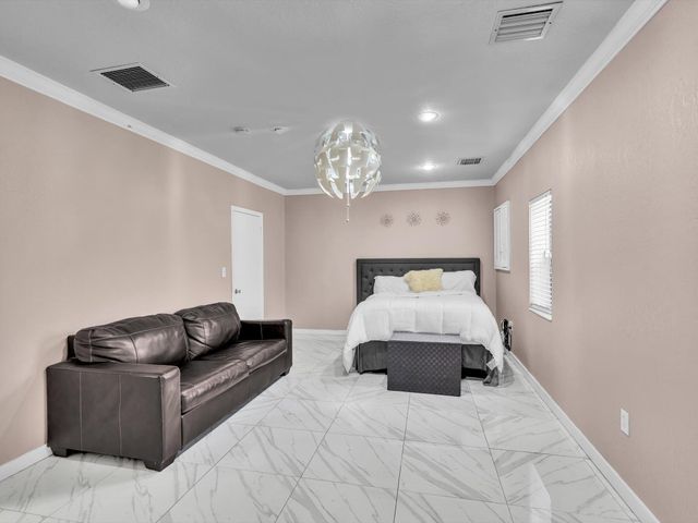 20331 NE 10th Court, Miami, FL 33179