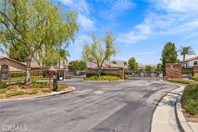 9116 Pinyon Point Court, Corona, CA 92883