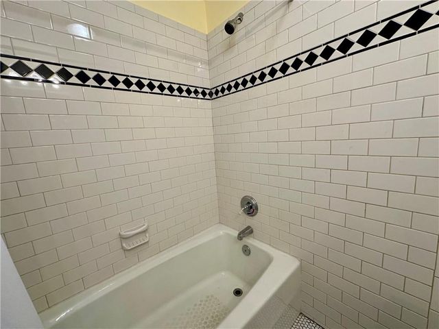 592 Scott Circle, Decatur, GA 30033