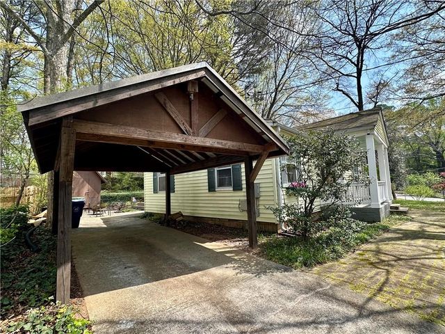 592 Scott Circle, Decatur, GA 30033