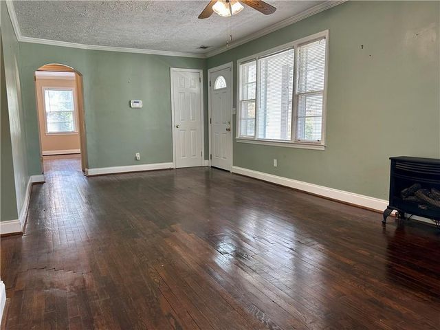 592 Scott Circle, Decatur, GA 30033