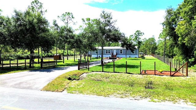 230 Hunting Club Ave, Clewiston, FL 33440