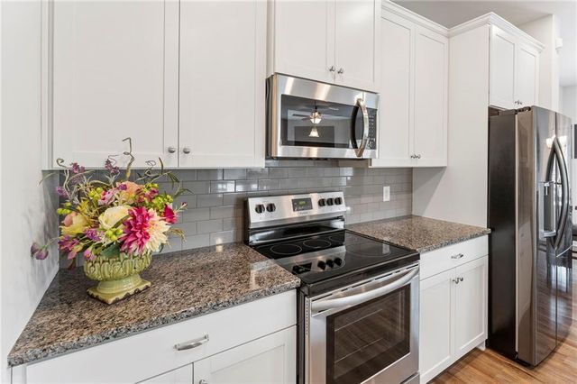 147 Madison Bend, Woodstock, GA 30188