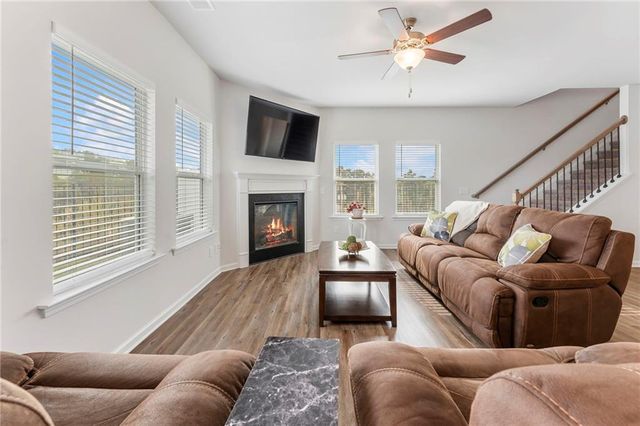 147 Madison Bend, Woodstock, GA 30188