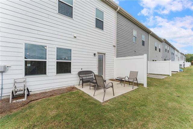 147 Madison Bend, Woodstock, GA 30188