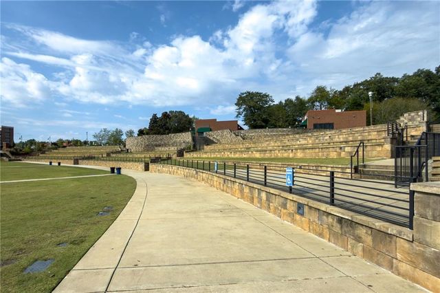 147 Madison Bend, Woodstock, GA 30188