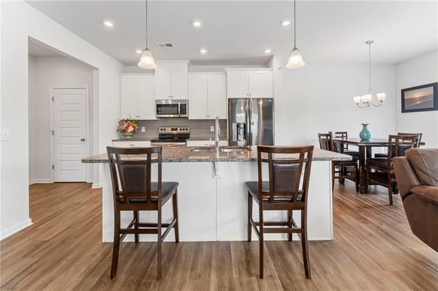 147 Madison Bend, Woodstock, GA 30188