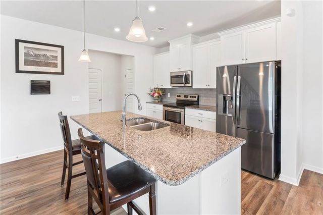 147 Madison Bend, Woodstock, GA 30188