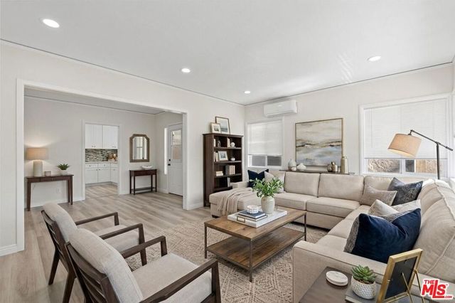 5718 Linden Avenue, Long Beach, CA 90805
