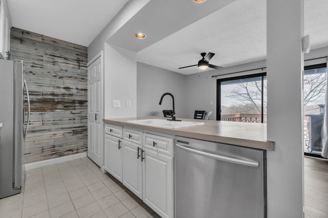 1730 Grove Road B-307, Ypsilanti, MI 48198