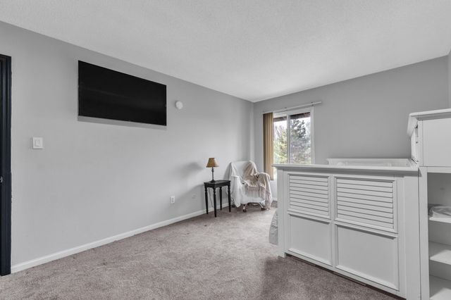 1730 Grove Road B-307, Ypsilanti, MI 48198