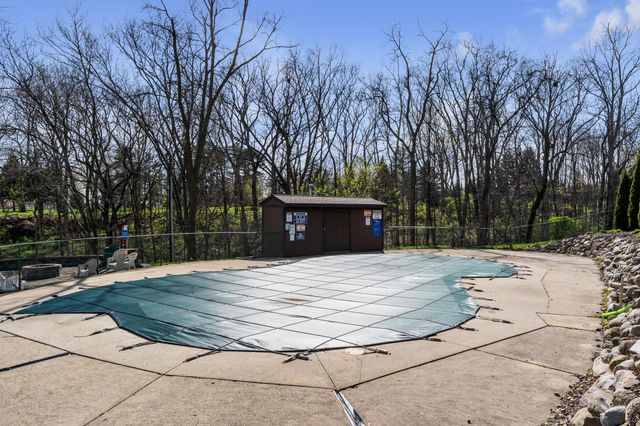 1730 Grove Road B-307, Ypsilanti, MI 48198
