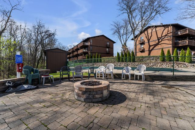 1730 Grove Road B-307, Ypsilanti, MI 48198