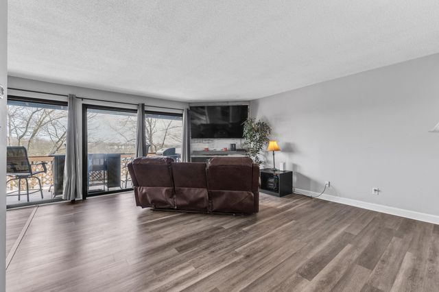 1730 Grove Road B-307, Ypsilanti, MI 48198