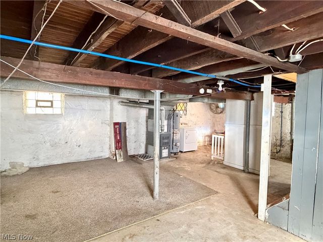 9711 Parmelee Avenue, Cleveland, OH 44108