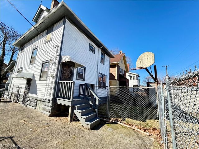 9711 Parmelee Avenue, Cleveland, OH 44108