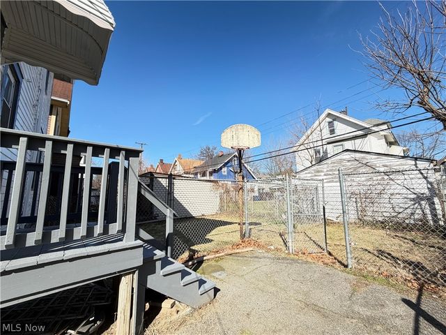 9711 Parmelee Avenue, Cleveland, OH 44108