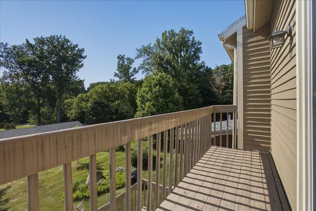 E11 Stonehedge Drive, South Burlington, VT 05403