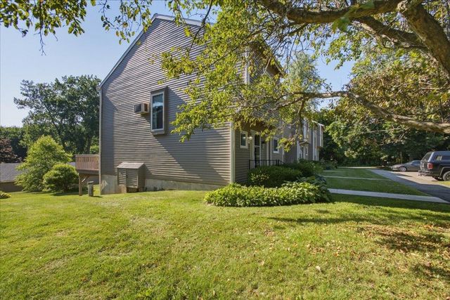 E11 Stonehedge Drive, South Burlington, VT 05403