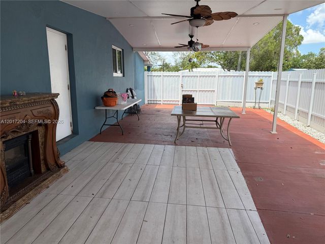 12455 W Randall Park Dr, Miami, FL 33167